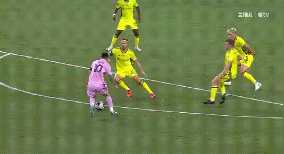 梅西破门无辜被吹切尔西逃离诺坎普