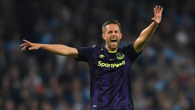 包含摩纳哥表现强势，持续保持领先优势的词条