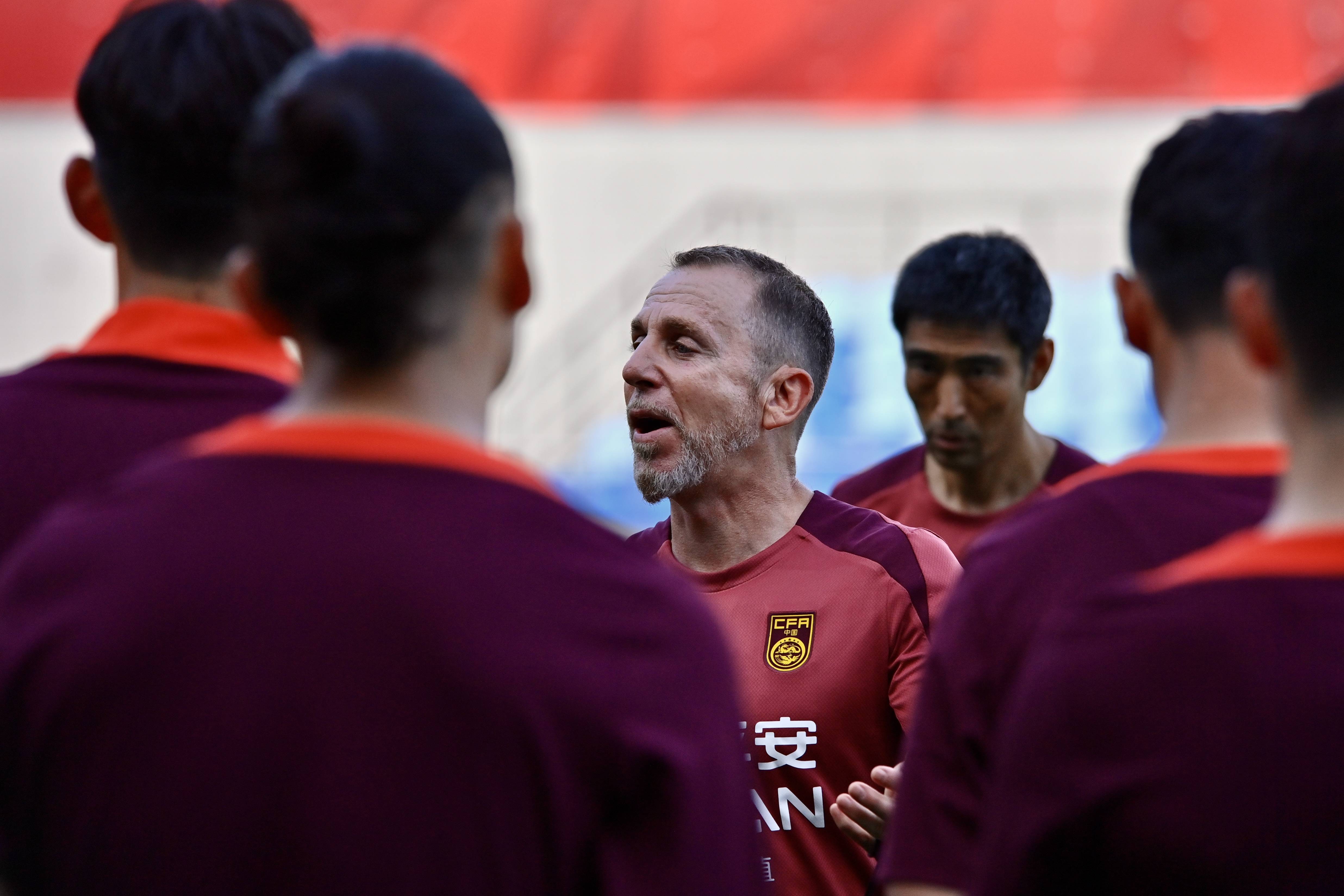 我国球员表现出色，帮助球队晋级