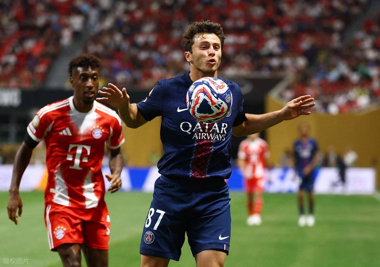 全球球迷热议巴黎圣日耳曼的实力