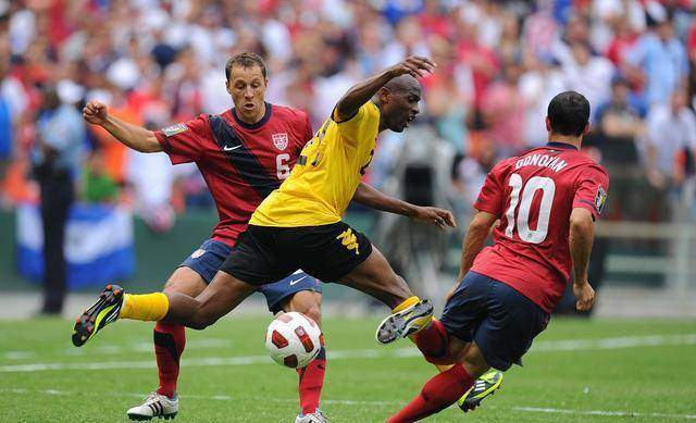 关于激情碰撞！劲旅再度搏命较量，精彩连连的信息